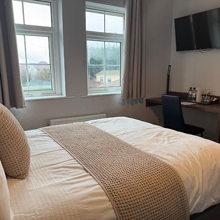 The Watling Inn Нанитон Экстерьер фото